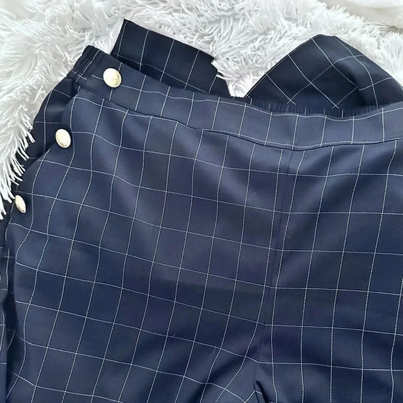 LANE BRYANT | Plus Perfect Drape Relaxed Ankle Pant Navy Windowpane Plaid | 26 - Picture 5 of 11